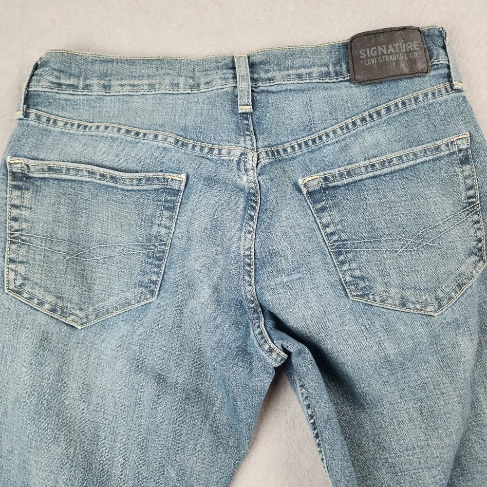 Men’s Levi’s Signature S61 Relaxed Fit Jeans - 30x29.5 Light Fade - Picture 4 of 12